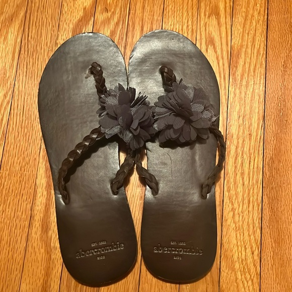 Abercrombie thong sandals - Picture 1 of 4